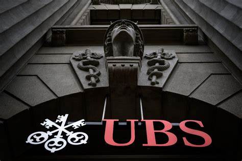 Thương vụ chia cổ tức tháng 04/2024 UBS